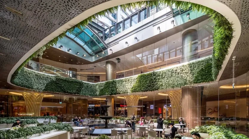 فودکورت (Food Court) مرکز خرید Emaar Square Mall